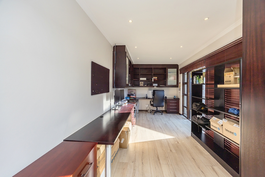 4 Bedroom Property for Sale in Valmary Park Western Cape